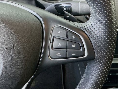 Used 2020 Mercedes-Benz GLA 250 w/ Premium Package image 25