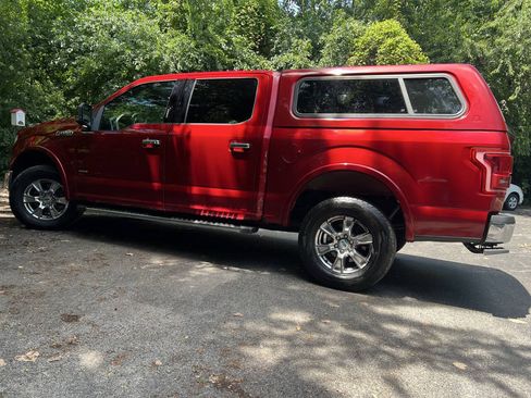 Used 2015 Ford F150 Lariat w/ Equipment Group 502A Luxury AWD/4WD image 9