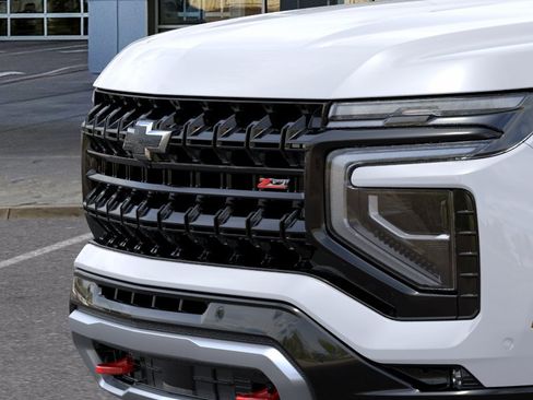 New 2026 Chevrolet Suburban Z71 AWD/4WD image 14