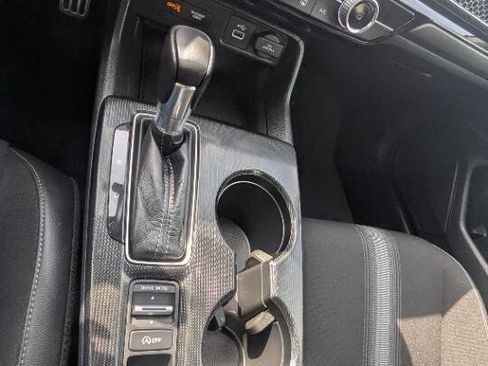 Used 2023 Honda Civic Sport image 15