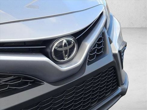 Used 2024 Toyota Camry SE image 28
