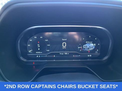 Used 2023 GMC Yukon XL SLT image 13