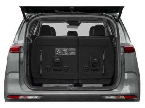 Used 2024 Kia Carnival EX FWD image 45