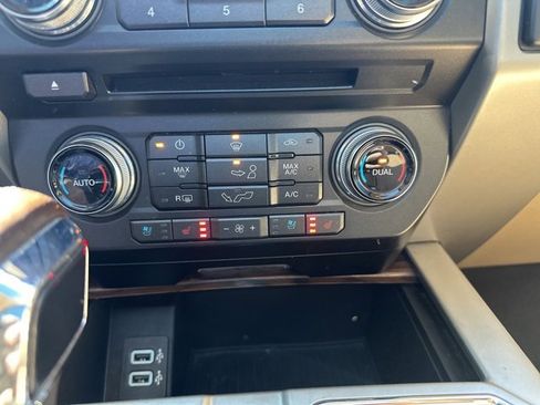 Certified 2018 Ford F150 Lariat w/ Equipment Group 502A Luxury image 44