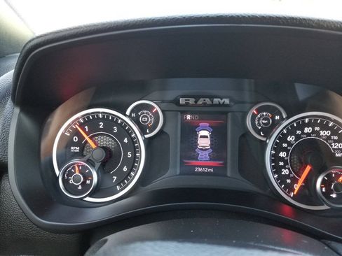 Used 2025 RAM 2500 Big Horn AWD/4WD image 33