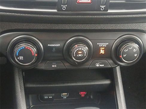 Certified 2024 Kia Forte LXS w/ LXS Technology Package image 18