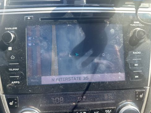 Used 2018 Subaru Outback 2.5i Limited image 15