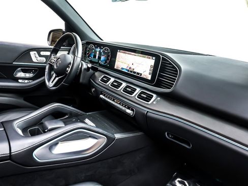 Used 2023 Mercedes-Benz GLE 350 4MATIC w/ Premium Package image 16