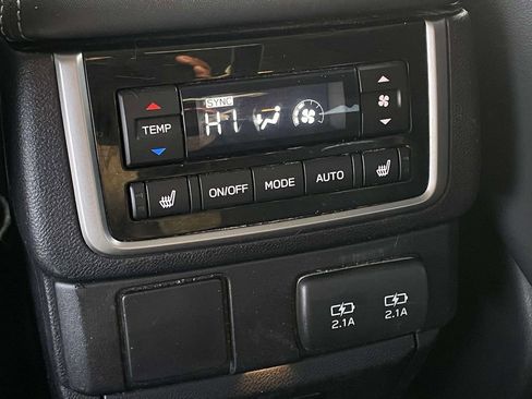 Used 2019 Subaru Ascent Limited w/ Popular Package #2 image 5