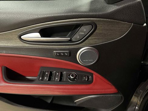 Used 2018 Alfa Romeo Stelvio Ti Sport image 23