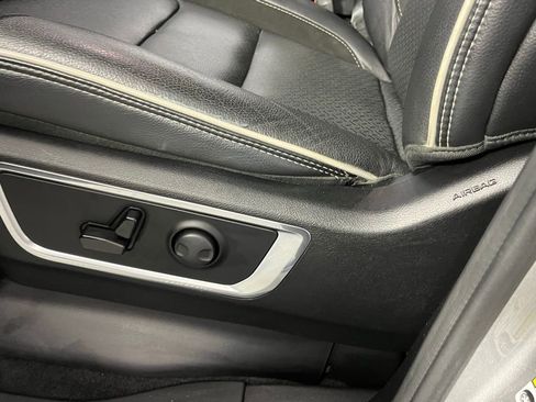 Certified 2025 RAM 1500 Laramie image 22