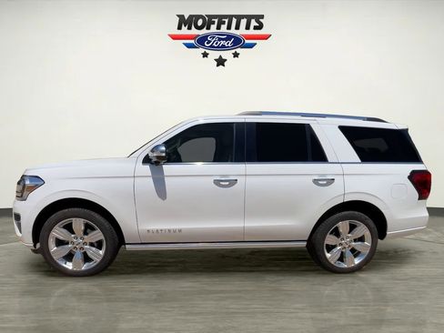 Used 2024 Ford Expedition Platinum AWD/4WD image 2