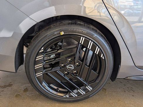 New 2026 Nissan Sentra SR w/ Floor Mat Package FWD image 41