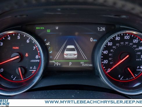 Used 2020 Toyota Camry XSE image 25