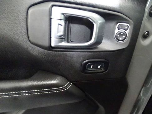 Certified 2023 Jeep Wrangler Unlimited Sahara w/ Cold Weather Group AWD/4WD image 4