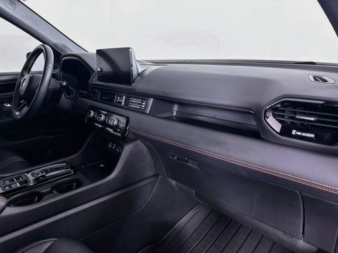 Used 2025 Honda Pilot TrailSport image 42