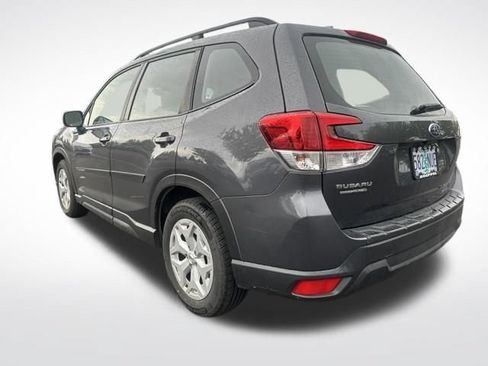 Used 2021 Subaru Forester AWD/4WD image 5
