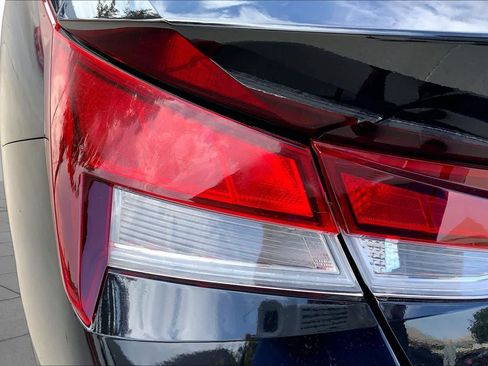 Certified 2023 Hyundai Elantra SEL FWD image 27