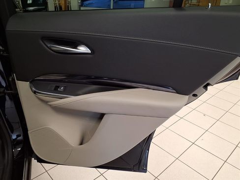 Certified 2023 Cadillac XT4 Luxury w/ Cold Weather Package image 13