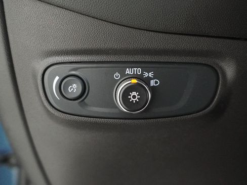 Used 2024 Chevrolet Equinox LS w/ Driver Confidence II Package FWD image 14