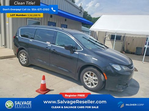Used 2020 Chrysler Voyager Lxi w/ Cold Weather Group FWD image 5