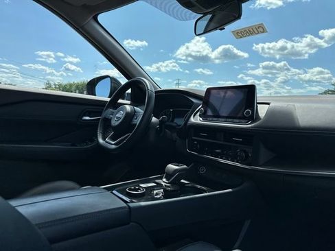 Certified 2023 Nissan Rogue SV w/ SV Premium B Package AWD/4WD image 27