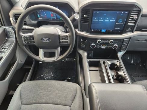 Used 2025 Ford F150 XLT w/ Equipment Group 301A Standard AWD/4WD image 27