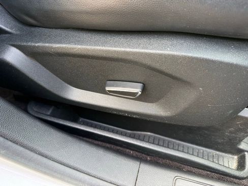 Used 2017 Ford Edge SEL w/ Equipment Group 201A image 44