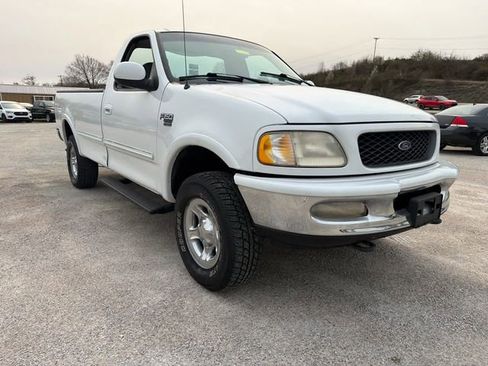 Used 1998 Ford F150 XLT AWD/4WD image 16