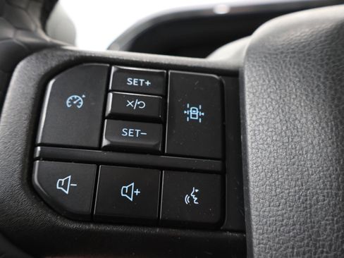 Used 2023 Ford F250 XLT w/ Black Appearance Package AWD/4WD image 14