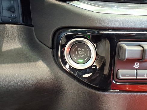 New 2025 Chevrolet Silverado 2500 High Country w/ Technology Package AWD/4WD image 18