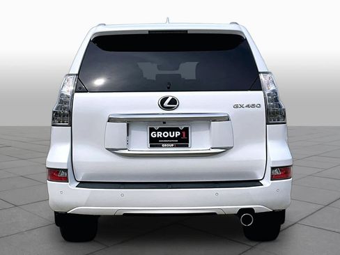 Used 2020 Lexus GX 460 Luxury w/ Accessory Package AWD/4WD image 5