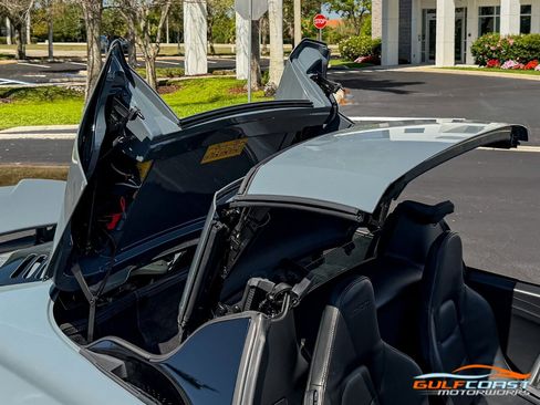 Used 2016 McLaren 675LT image 70