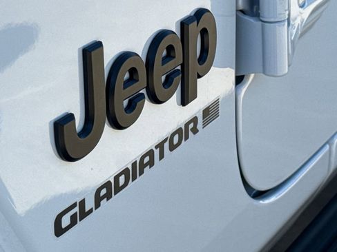 New 2026 Jeep Gladiator Sport AWD/4WD image 6