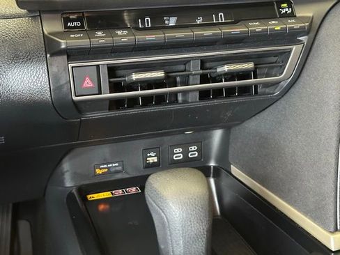Used 2025 Toyota Camry LE FWD image 29