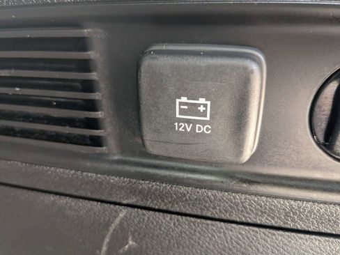 Used 2024 Jeep Wagoneer Series II AWD/4WD image 17