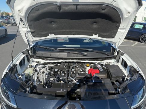 Used 2025 Nissan Kicks SR image 20