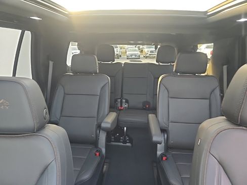 Used 2024 Chevrolet Tahoe High Country image 16