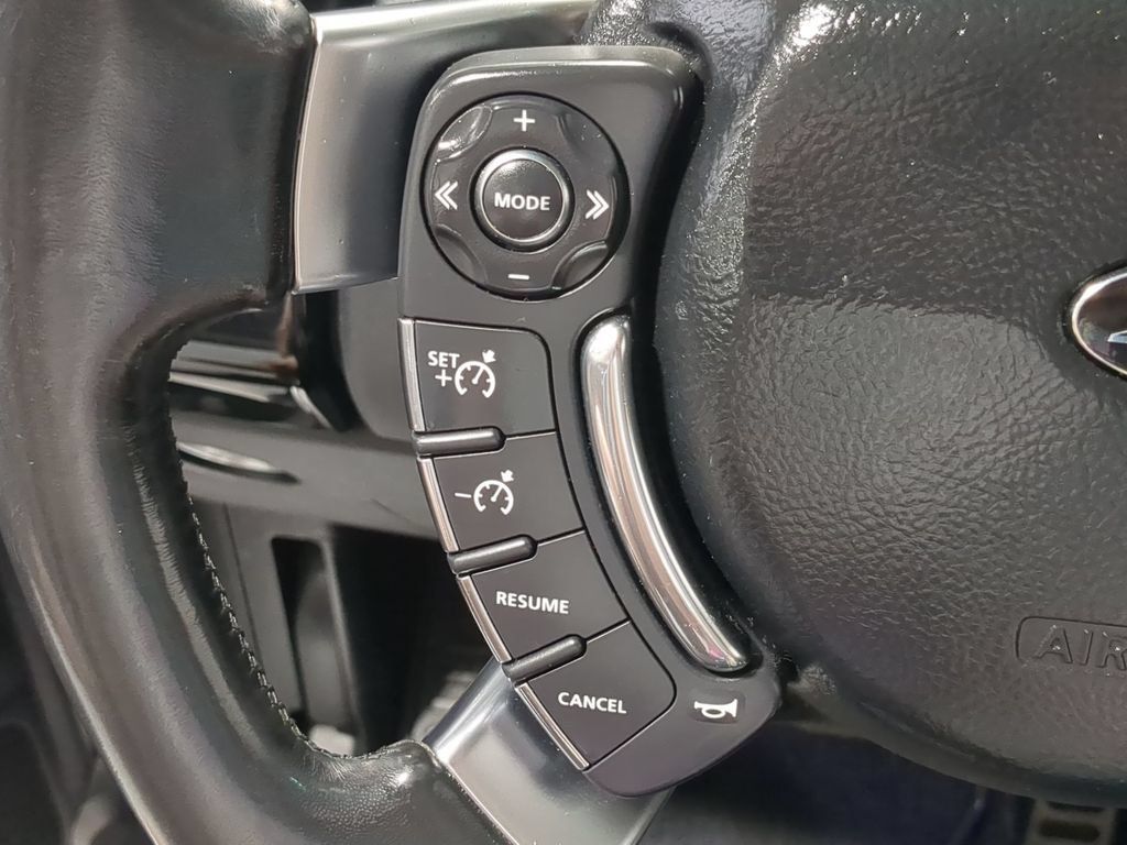 Used 2012 Land Rover Range Rover Supercharged AWD/4WD image 28