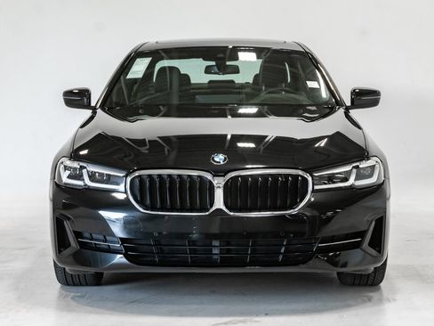 Used 2023 BMW 530i xDrive w/ Premium Package AWD/4WD image 5