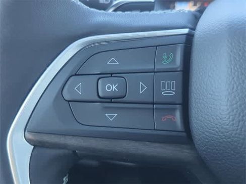 New 2025 Jeep Grand Cherokee Limited image 25