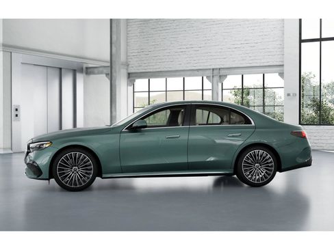 Used 2026 Mercedes-Benz E 350 Sedan image 37