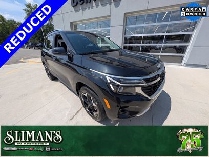 Used 2024 Kia Seltos EX