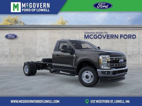 New 2026 Ford F350 4x4 Regular Cab DRW Super Duty image 1