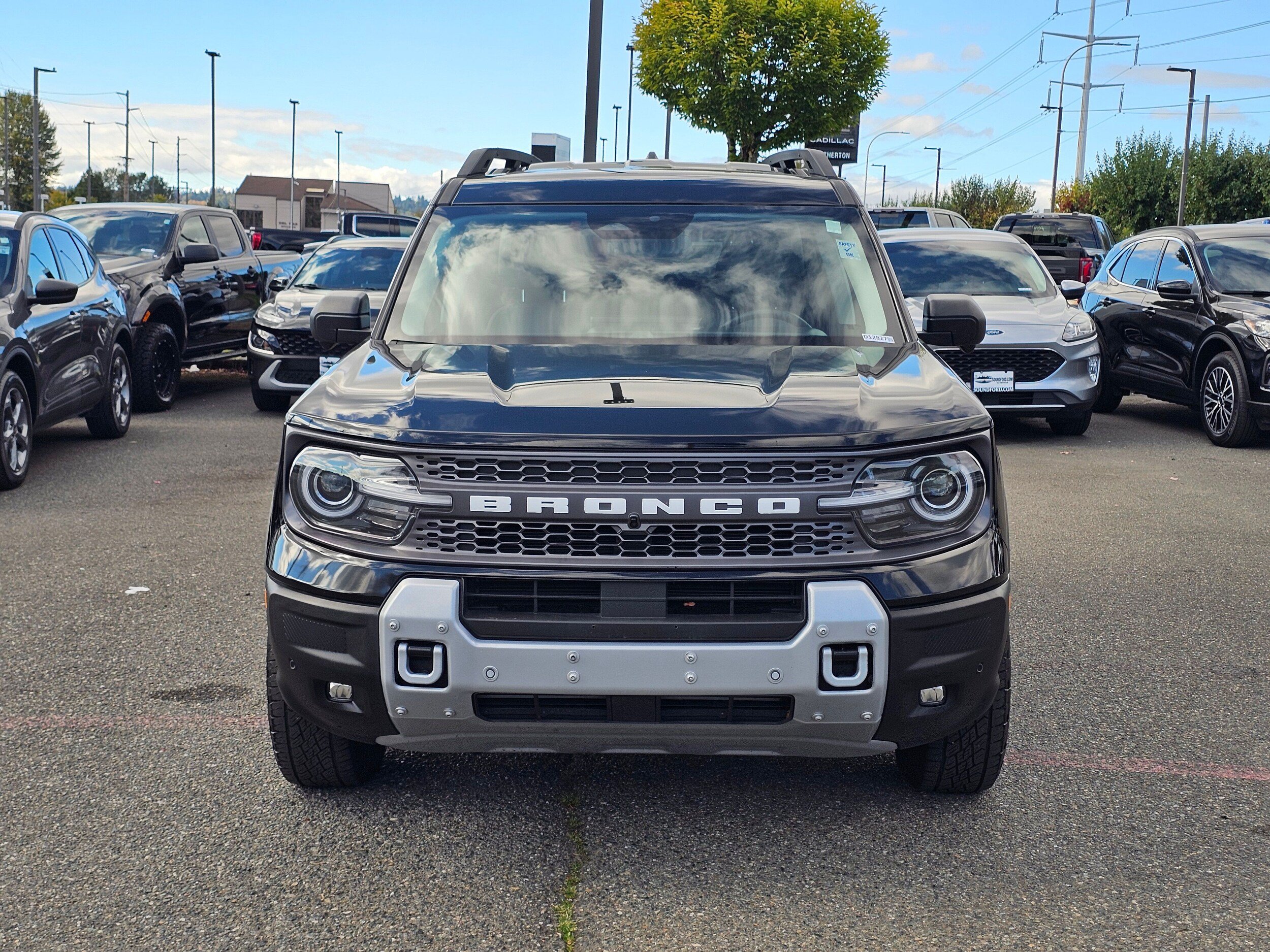 Used 2025 Ford Bronco Sport Badlands AWD/4WD image 2