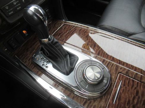 Used 2019 Nissan Armada SL w/ Premium Package image 40