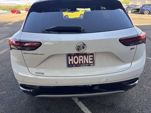 Used 2022 Buick Envision Preferred w/ Sport Touring Package FWD image 6