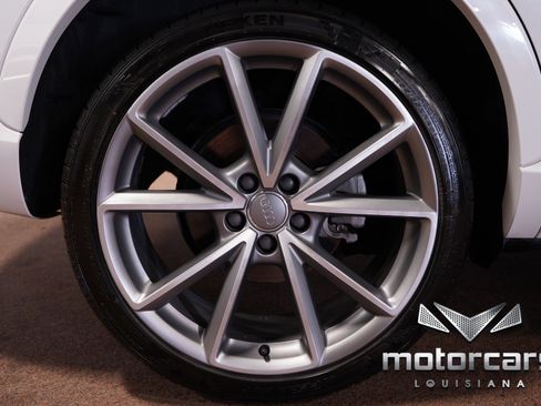 Used 2018 Audi Q3 2.0T Premium Plus w/ S Line Competition Package image 22