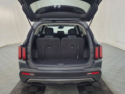 Used 2021 Kia Sorento S w/ Panoramic Sunroof Package image 29