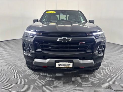 Used 2024 Chevrolet Colorado Z71 w/ LPO, Dark Essentials Package AWD/4WD image 38